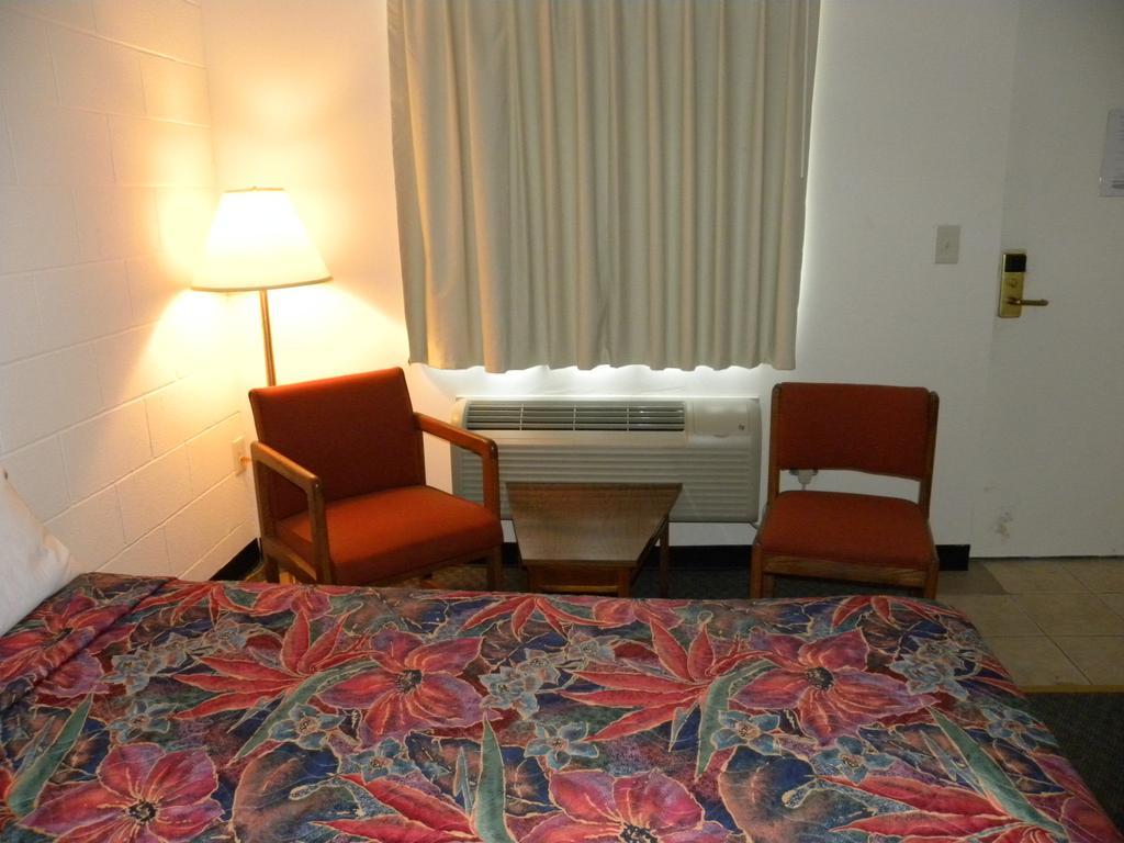 Guest Inn Rogers Exteriér fotografie