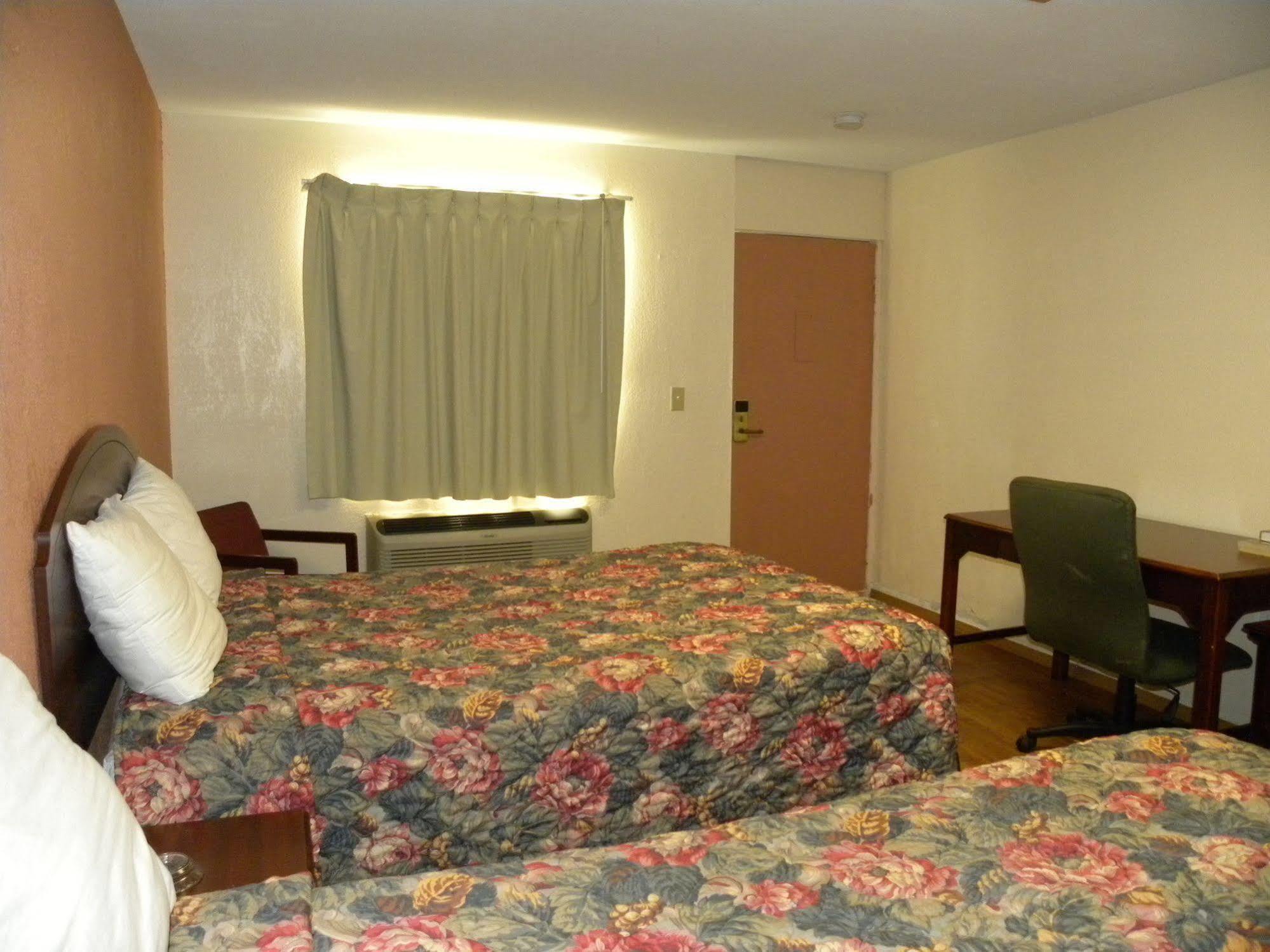 Guest Inn Rogers Exteriér fotografie